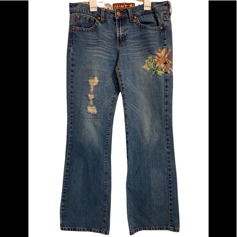 Juniors embroidered floral, distressed Hint Jeans